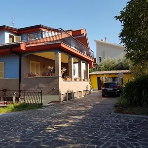 La Casa Degli Artisti Habitación en casa particular