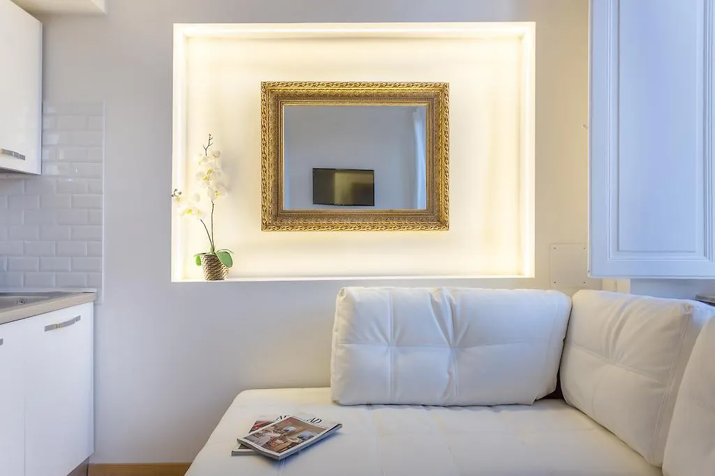 Townhouse By The Spanish Steps Rome Apartment