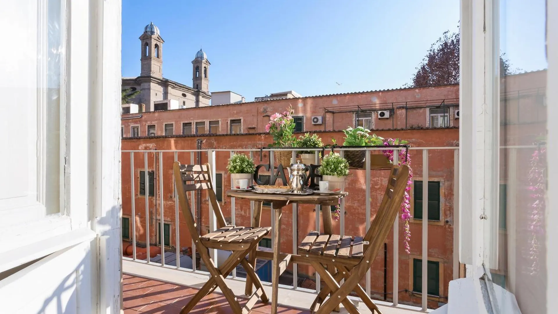 Townhouse By The Spanish Steps location