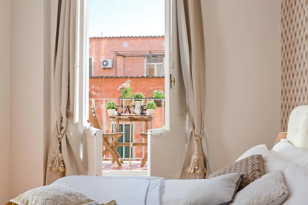Townhouse By The Spanish Steps Rome 0*,  Italy